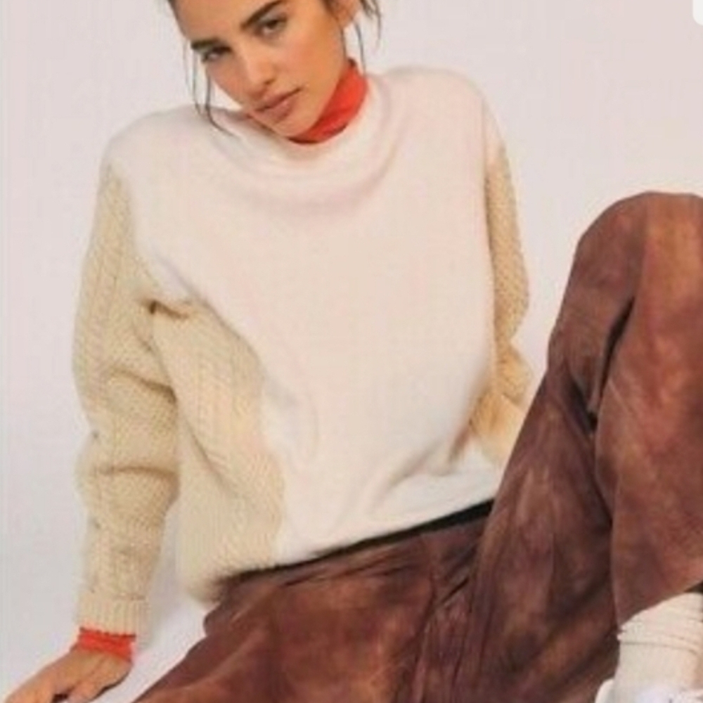 NWT Tricia Fix Mix & Match Crewneck Pullover
